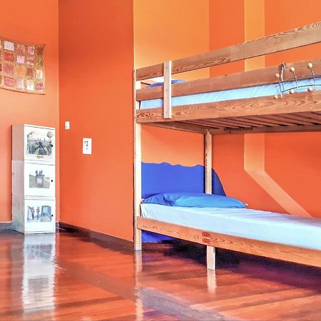 Meiga Backpackers Hostel 圣地亚哥－德孔波斯特拉 外观 照片