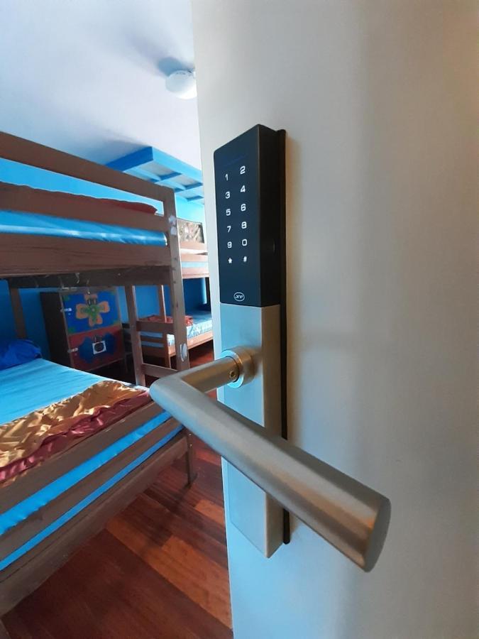 Meiga Backpackers Hostel 圣地亚哥－德孔波斯特拉 外观 照片