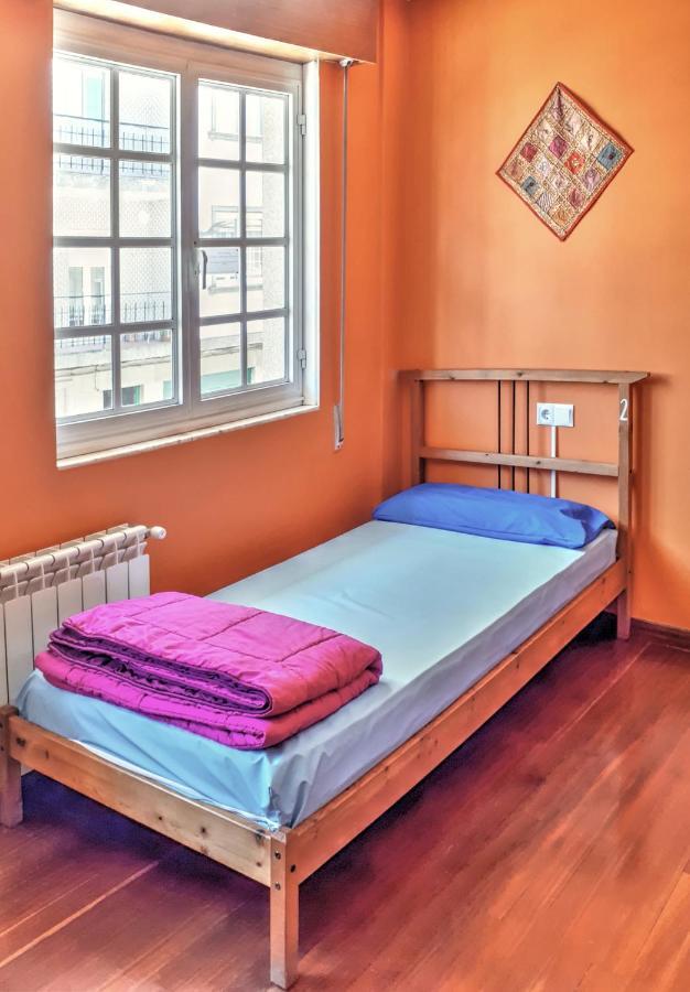 Meiga Backpackers Hostel 圣地亚哥－德孔波斯特拉 外观 照片